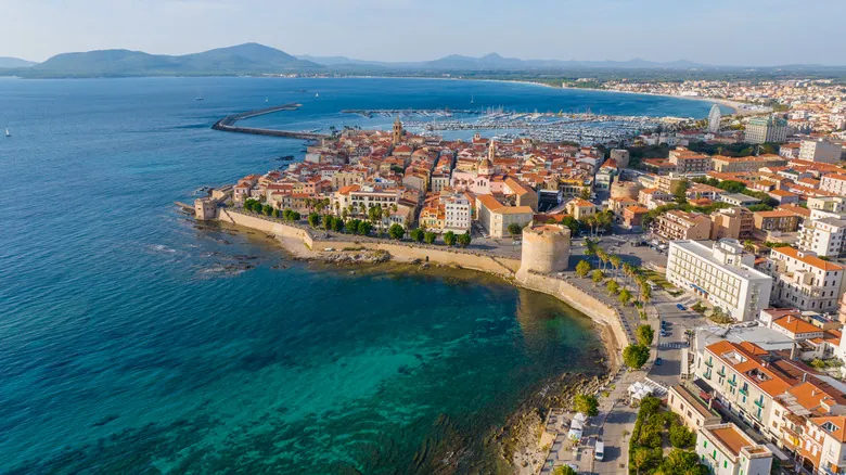 Alghero: La Alternativa Secreta a la Costa Amalfitana en Cerdeña