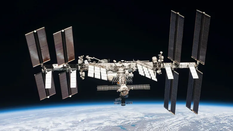Alimentos Prohibidos en la Estación Espacial Internacional: Qué No Comen los Astronautas y Por Qué