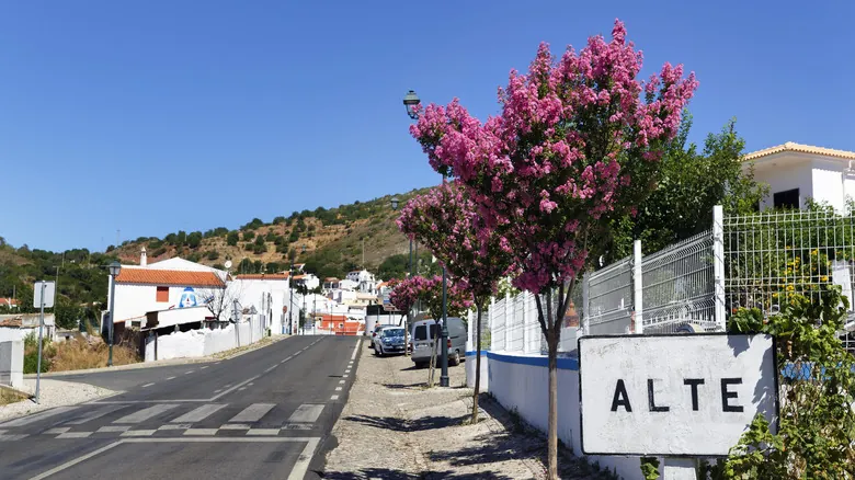 Alte, Portugal: Descubre la Autenticidad y Serenidad del Algarve Interior