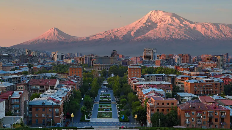 Armenia: Un Viaje Inolvidable por su Cultura, Historia y Paisajes Naturales