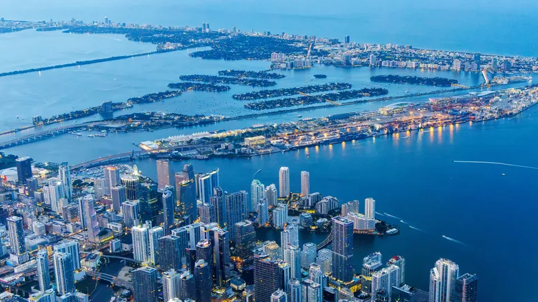 Aumento del Nivel del Mar: El Impacto del Cambio Climático en las Ciudades Costeras Globales y el Caso de Miami