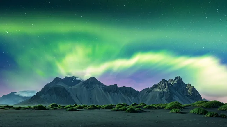 Auroras Boreales y Australes: El Fascinante Origen y Diversidad de las Luces del Cielo