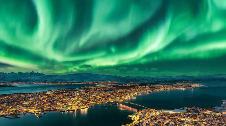 Auroras: Desvelando los Secretos de su Deslumbrante Paleta de Colores en el Cielo Nocturno