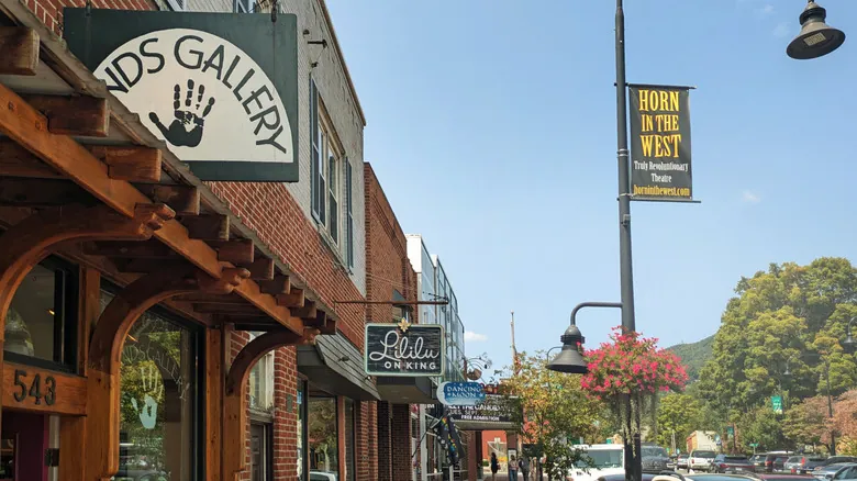 Boone, Carolina del Norte: Tu Escapada Ideal en las Majestuosas Montañas Blue Ridge