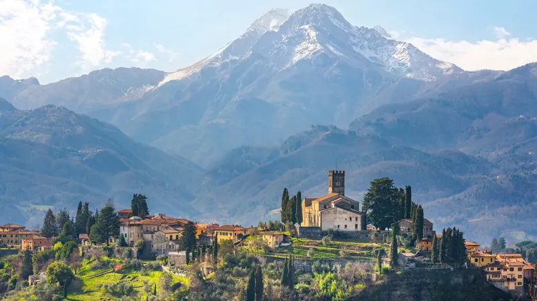 Camping en Toscana: Guía Definitiva de Parques y Glamping para Aventuras Naturales en Italia
