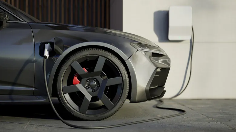 Carga de Vehículos Eléctricos en Casa: Una Inversión Inteligente para el Futuro y el Medio Ambiente