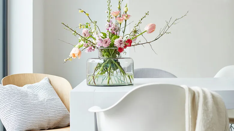 Centros de Mesa Atemporales: Guía Definitiva para una Decoración Estacional Elegante y Duradera