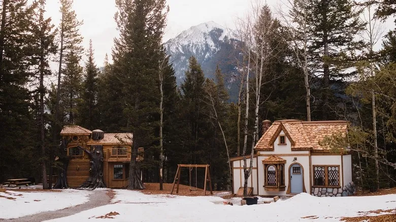 Charmed Resorts: Alojamientos Temáticos para una Experiencia Familiar Inolvidable en Alberta, Canadá