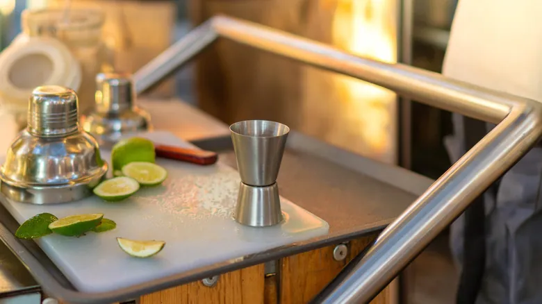 Cómo Organizar la Fiesta de Mocktails Perfecta: Guía Completa para Eventos Sin Alcohol Inolvidables