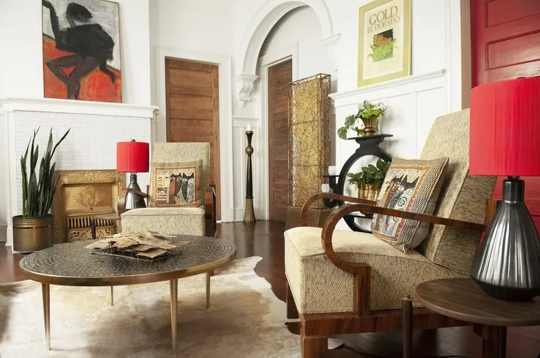 Decoración Ecléctica Atemporal: El Búngalo Histórico de Carly Sioux en Nueva Orleans