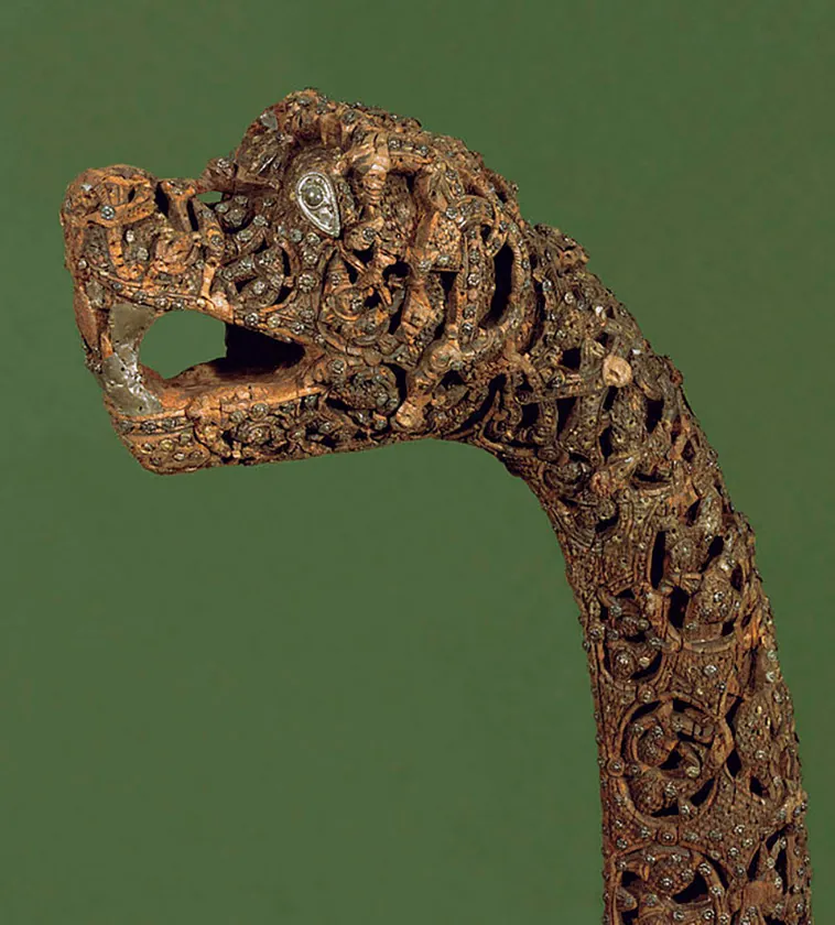 Descubrimiento del Barco de Oseberg: Un Tesoro Vikingo Inigualable en Noruega
