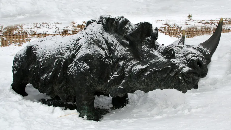 El Legado Oculto del Mamut Lanudo: ¿Qué Pasaría Si Hubiera Sobrevivido a la Era de Hielo?