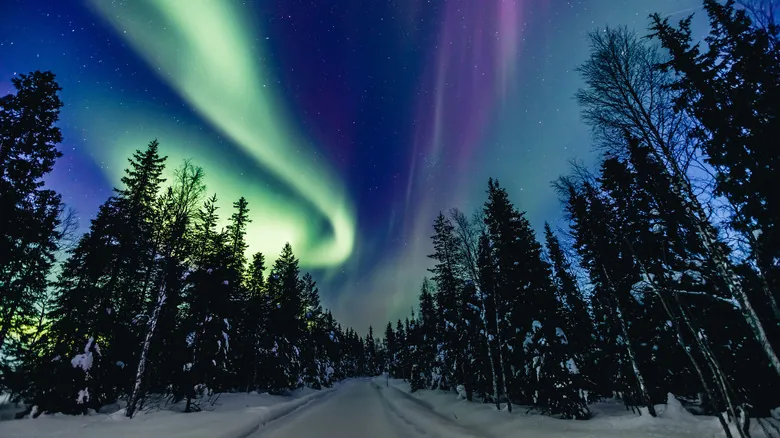 El Misterio Audible de las Auroras: Colores, Ciencia y la Fascinante Verdad Detrás de sus Sonidos