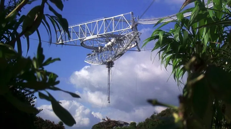 El Observatorio de Arecibo: El Gigante de 'GoldenEye' y su Legado Científico Inolvidable