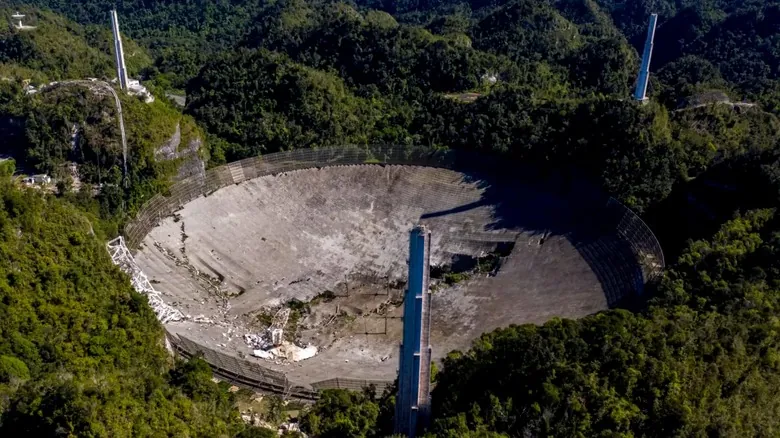 El Observatorio de Arecibo: El Gigante de 'GoldenEye' y su Legado Científico Inolvidable