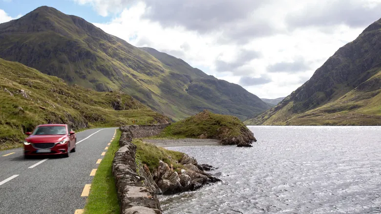 Evita Errores Comunes: Guía Esencial para Viajar por Irlanda y Maximizar tu Experiencia
