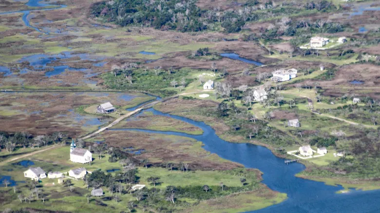 Explora Portsmouth: Un Viaje Imperecedero al Pueblo Fantasma Histórico de Carolina del Norte