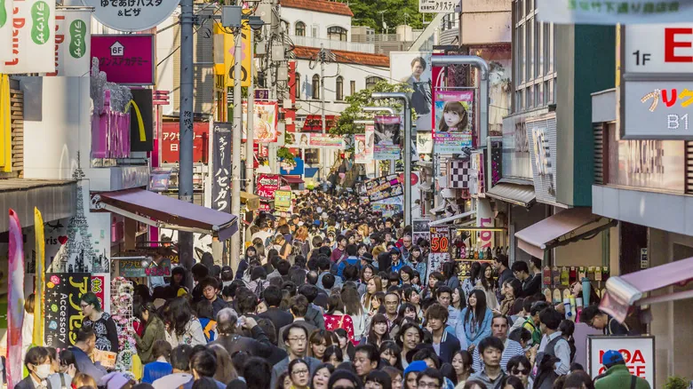 Explora Tokio: Una Guía Imprescindible por la Megaciudad Más Grande del Mundo