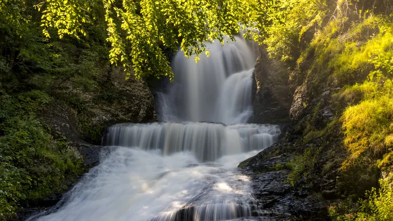 Guía Completa del Área Recreativa Nacional Delaware Water Gap: Naturaleza, Aventura e Historia