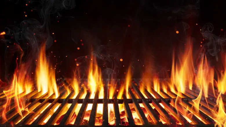Guía Completa para una Limpieza y Mantenimiento Óptimo de tu Parrilla: Hacks Inteligentes y Soluciones Caseras