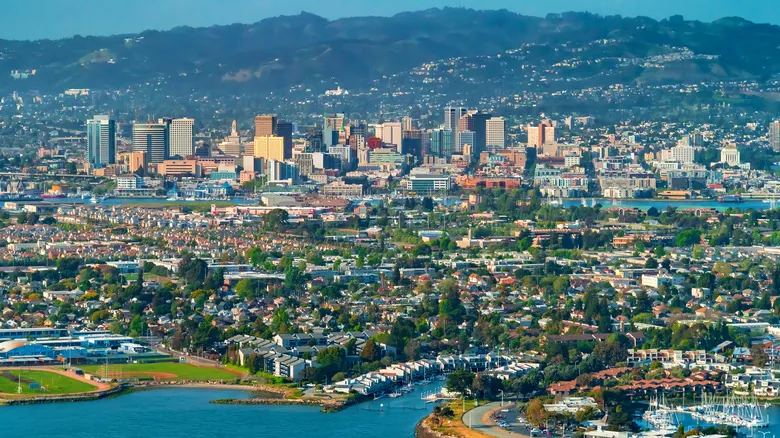 Guía de Seguridad para Viajar por Estados Unidos: Explorando Ciudades con Precaución