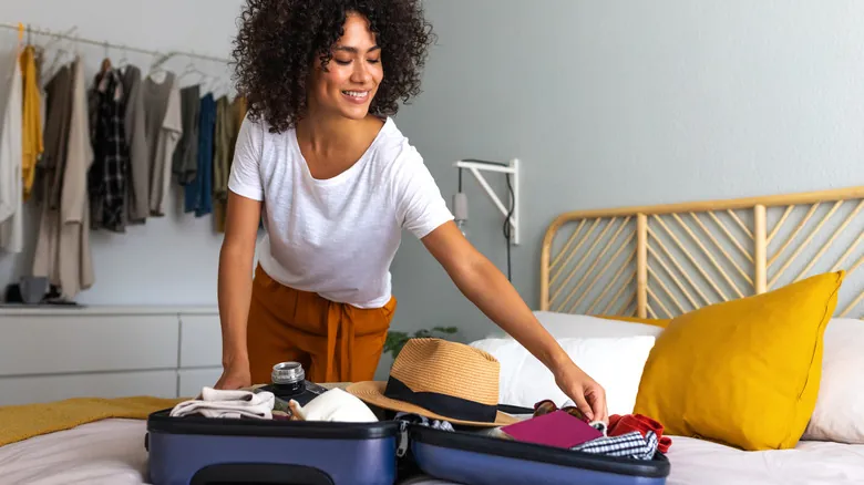 Guía Esencial de Estilo para Viajar por Europa: Cómo Vestir y Mezclarse con los Locales