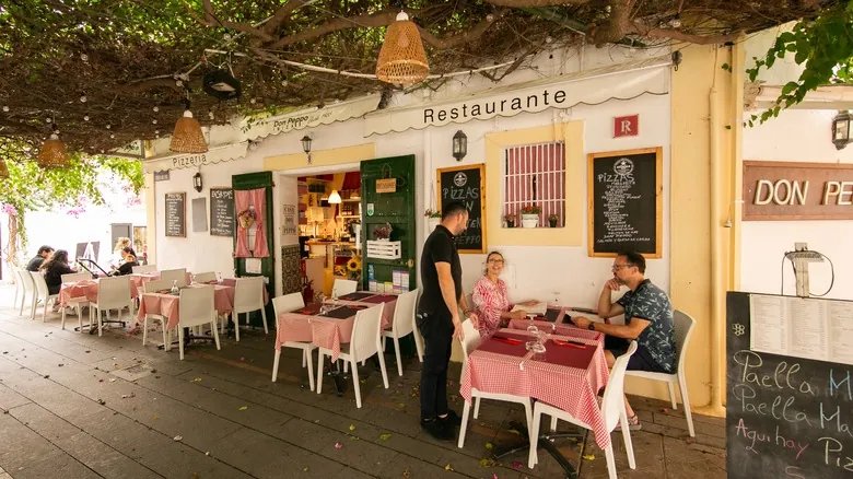 Guía Esencial para Comer en Barcelona: Desmitificando La Rambla y Encontrando Sabores Genuinos