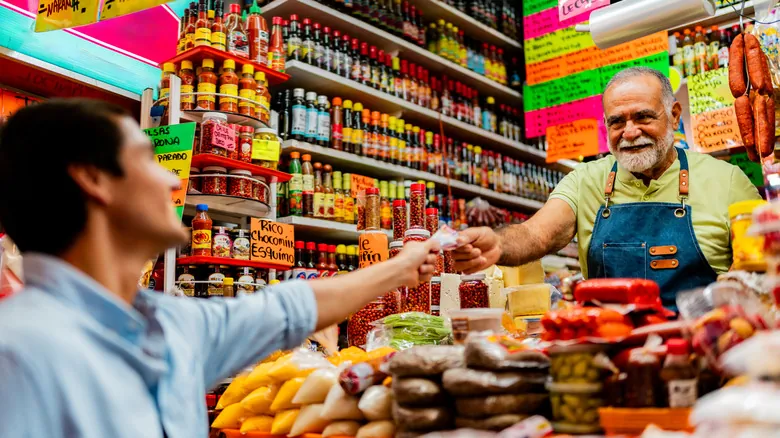 Guía Esencial para el Manejo del Dinero en México: Efectivo, Tarjetas y Pesos