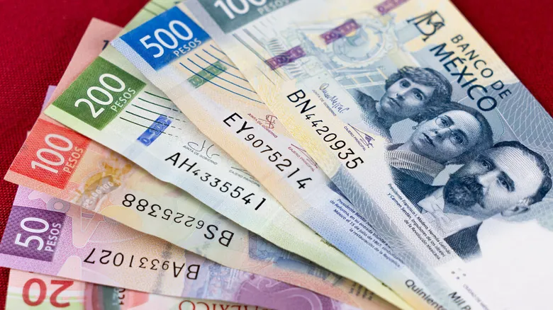 Guía Esencial para el Manejo del Dinero en México: Efectivo, Tarjetas y Pesos