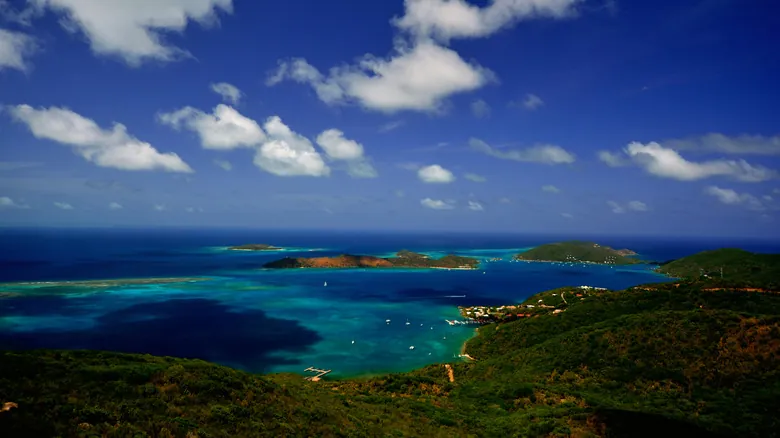 Isla Moskito: El Exclusivo Paraíso Caribeño de Richard Branson en las Islas Vírgenes Británicas