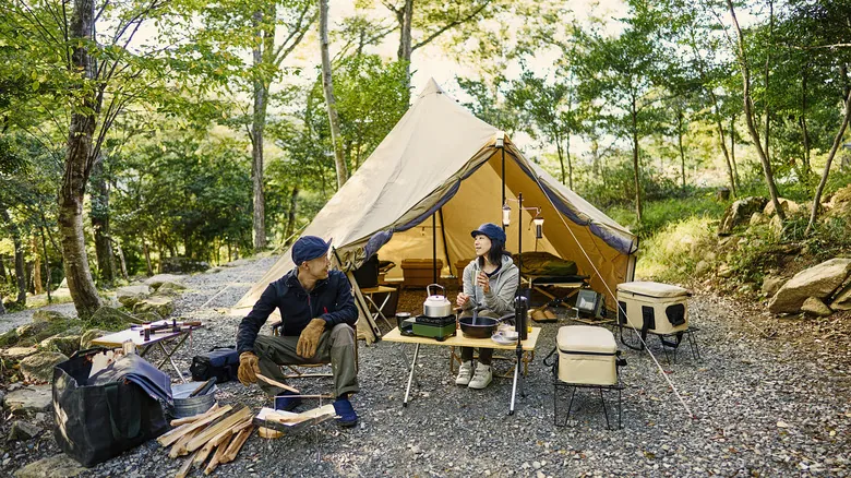 Las Comodidades Esenciales para un Campamento Inolvidable: Guía Completa