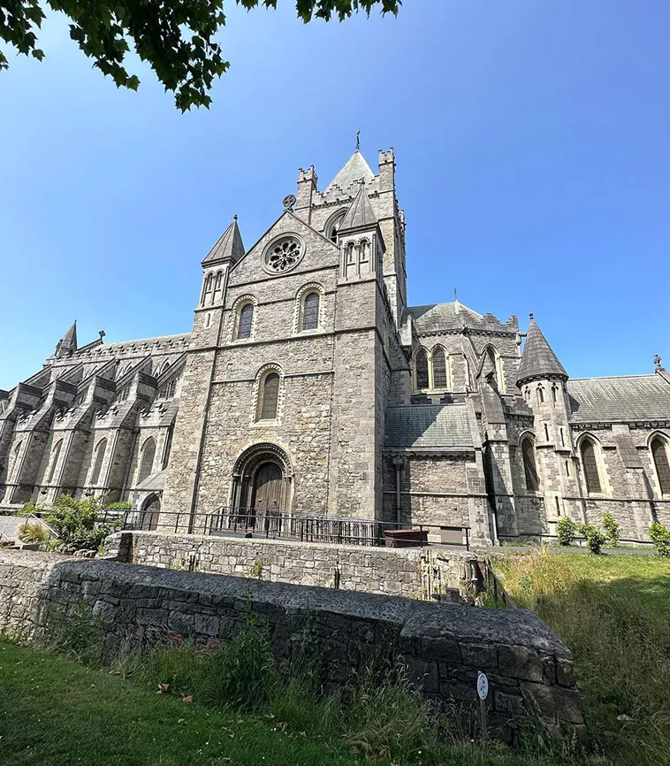 Las Edificaciones Más Antiguas de Irlanda: Un Viaje a Través del Tiempo y la Historia Celta