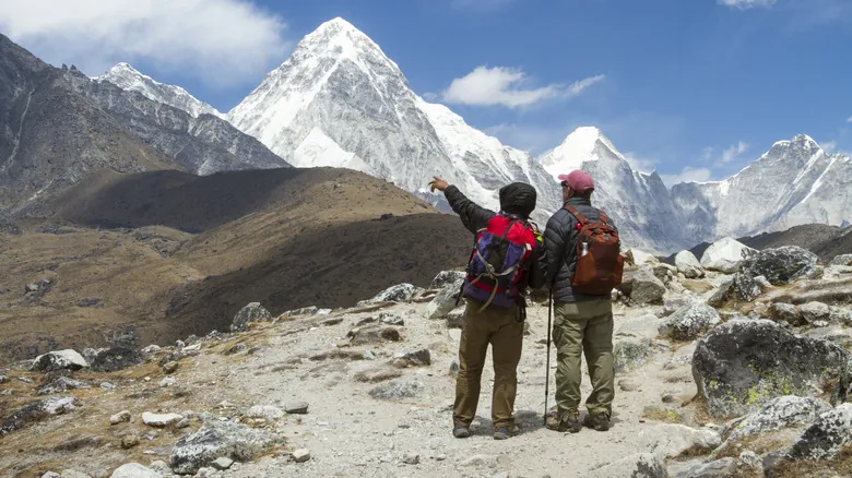 Los Sherpas: La Adaptación Humana Definitiva a las Alturas del Everest