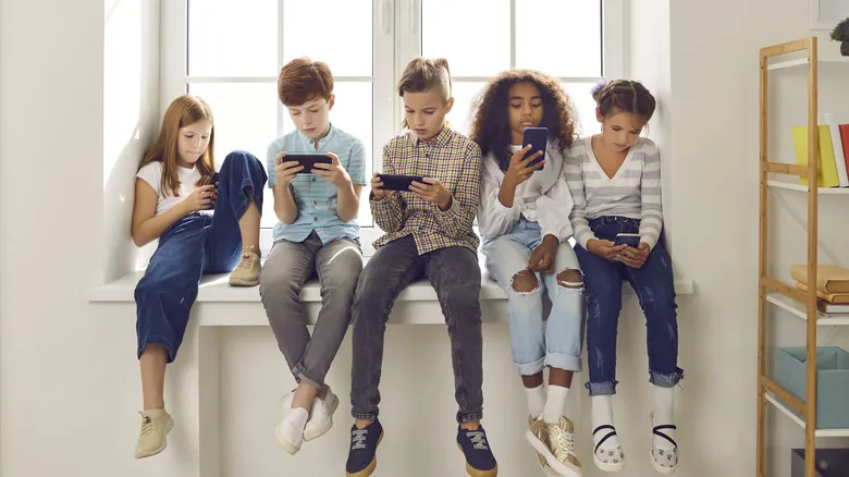 Miopía Infantil y Pantallas: Un Riesgo Creciente para la Salud Visual