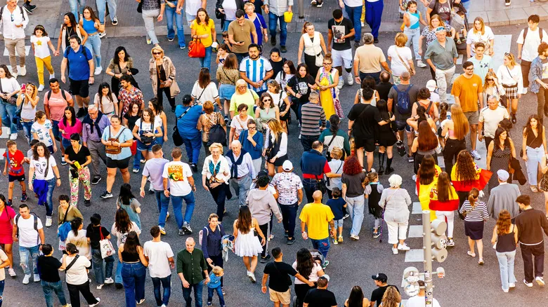 Neandertales Hoy: Un Vistazo Profundo a un Mundo con Múltiples Especies Humanas