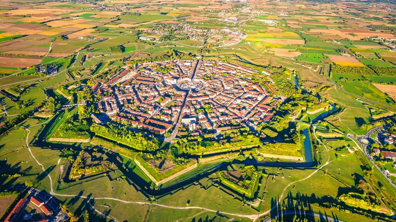 Palmanova: La Ciudad Fortaleza Estelar del Renacimiento – Un Legado Histórico Único