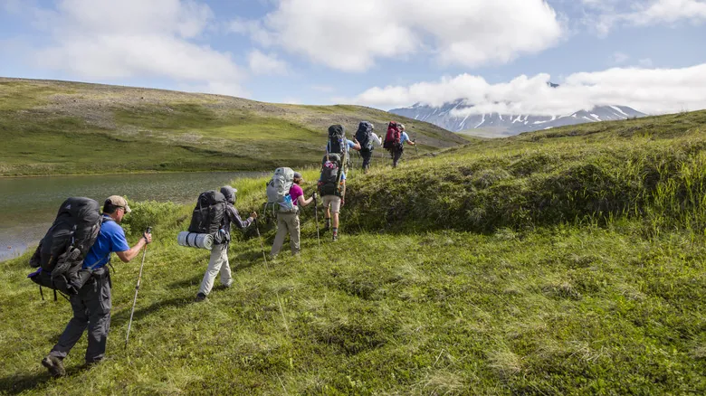 Parque Nacional Lago Clark: Explorando la Indómita Belleza Salvaje de Alaska