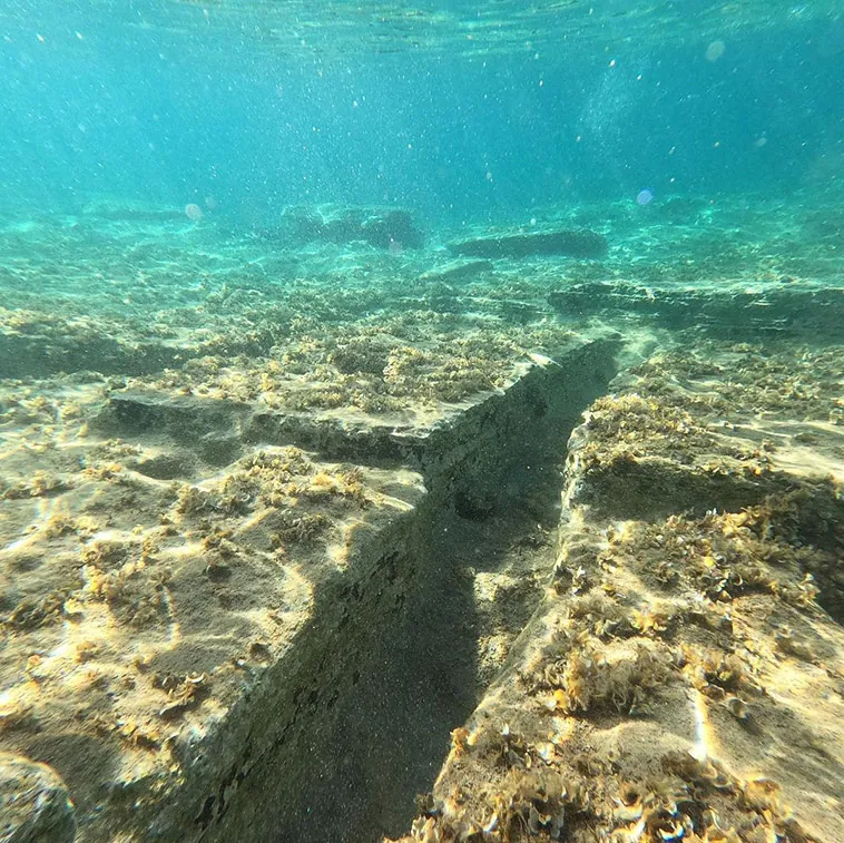 Pavlopetri: La Ciudad Sumergida Más Antigua de Grecia y Su Enlace con la Leyenda de la Atlántida