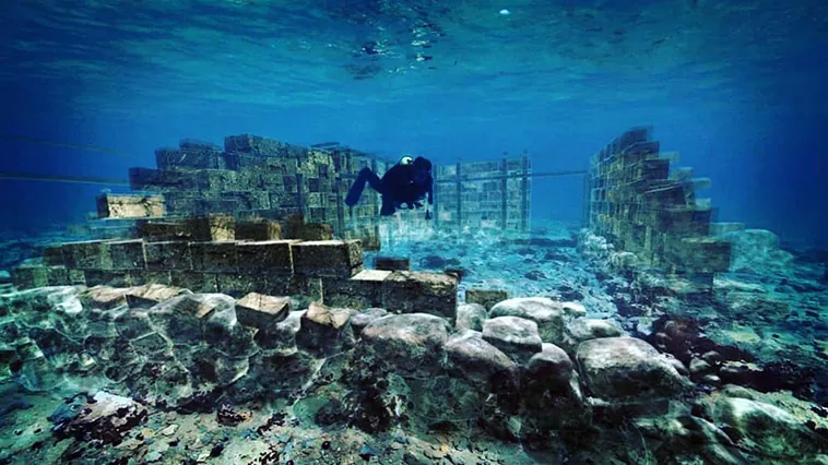 Pavlopetri: La Ciudad Sumergida Más Antigua de Grecia y Su Enlace con la Leyenda de la Atlántida
