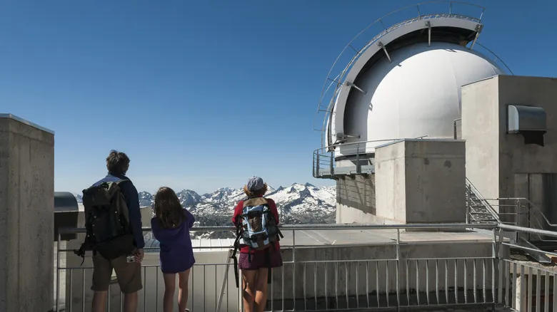 Pic du Midi: Una Cima Imprescindible en los Pirineos Franceses para Ciencia y Aventura