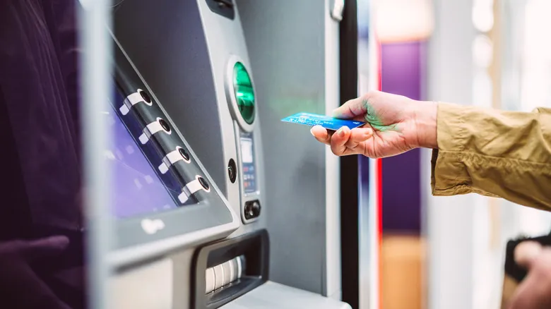 Seguridad Financiera en Europa: Guía Esencial para Viajeros Inteligentes