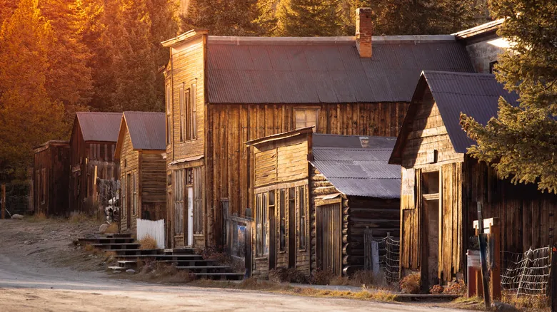 St. Elmo, Colorado: Un Pueblo Fantasma del Viejo Oeste Asombrosamente Preservado