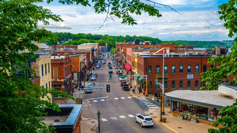 Stillwater, Minnesota: La Joya Histórica y Natural del Medio Oeste para tu Próxima Escapada