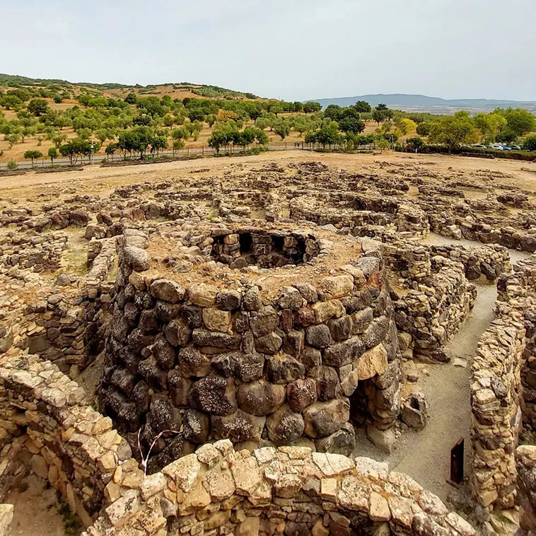 Su Nuraxi en Barumini: Joya de la Arquitectura Nurágica en la Cerdeña Prehistórica