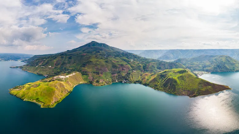 Supervolcanes: Desvelando los Gigantes Dormidos de la Tierra y su Poder Transformador