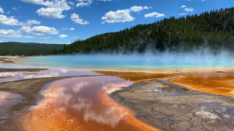 Supervolcanes: Desvelando los Gigantes Dormidos de la Tierra y su Poder Transformador