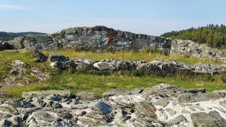 Sverresborg: Cómo la Ciencia Confirmó una Antigua Leyenda Nórdica