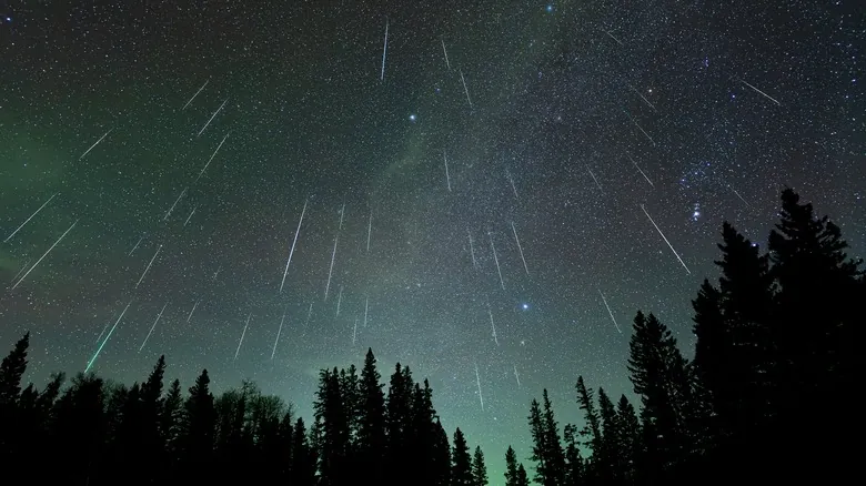 Táuridas: El Fascinante Origen y Cómo Observar las Lluvias de Bolas de Fuego Celestes