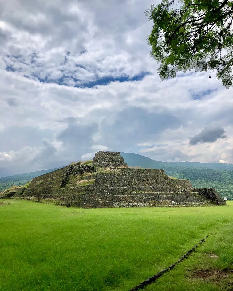 Tzintzuntzan: Descubre la Capital Prehispánica Purépecha de Michoacán, México