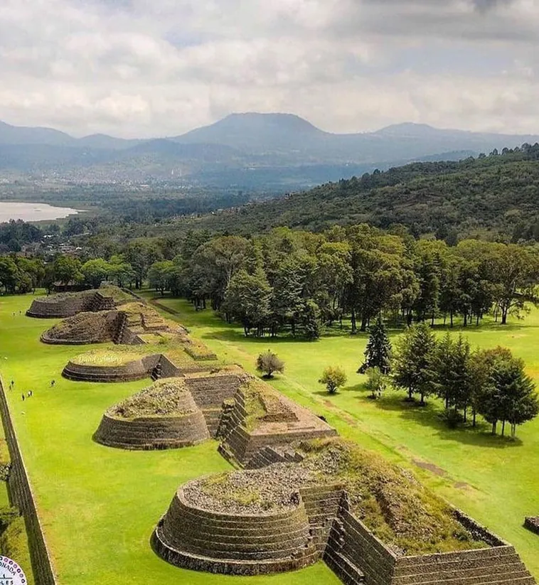 Tzintzuntzan: Descubre la Capital Prehispánica Purépecha de Michoacán, México